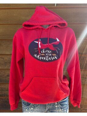 Gildan Heavy Blend Red Hoodie Chase Your Adventures Fox Graphic Adult S Pullover